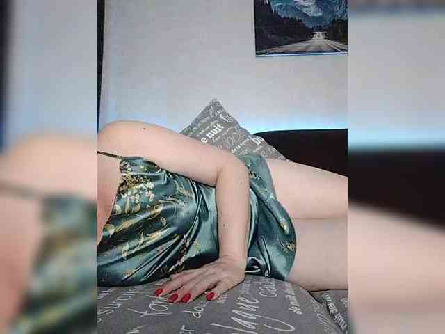 Modelo: _-ANNA-_