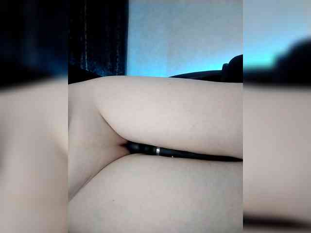 _-ANNA-_ webcam