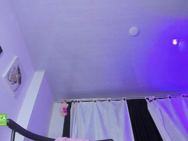 valenpretty live cam on BongaCams