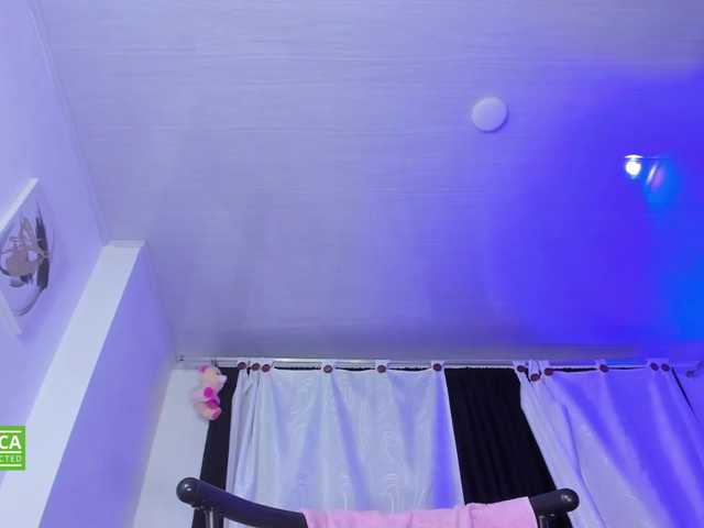valenpretty live cam on BongaCams