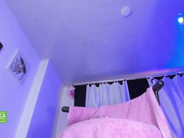 valenpretty live cam on BongaCams