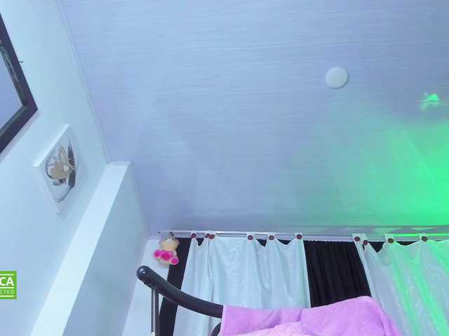 valenpretty live cam on BongaCams