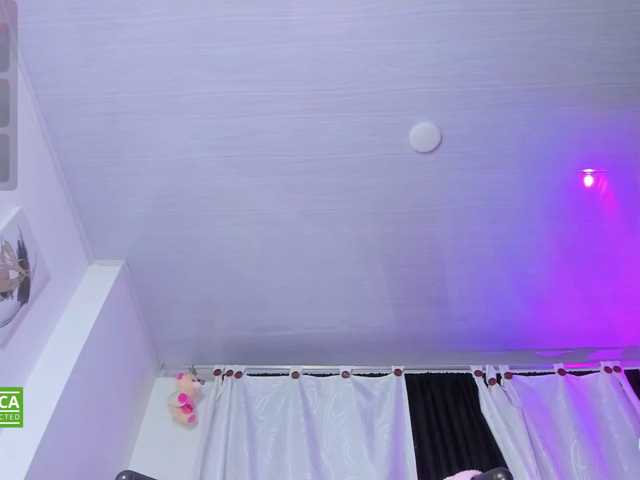 valenpretty live cam on BongaCams