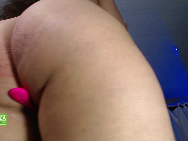 valenpretty live cam on BongaCams