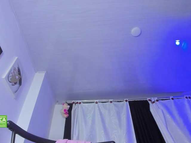 valenpretty live cam on BongaCams