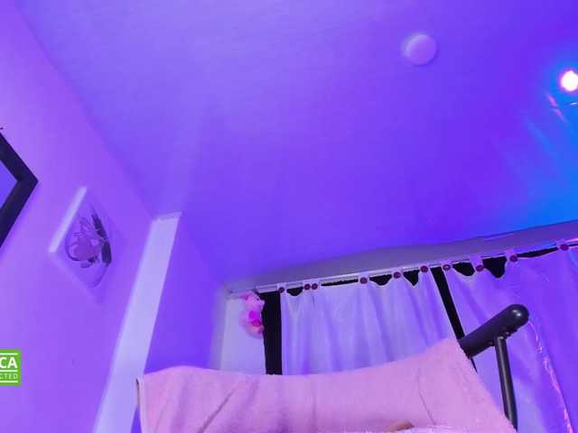 valenpretty live cam on BongaCams