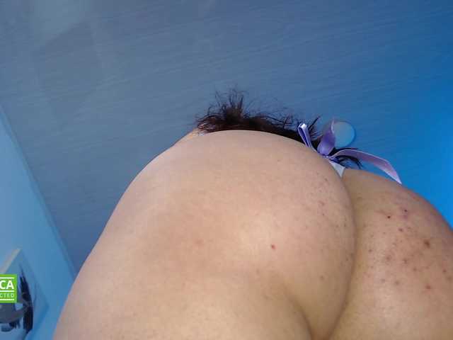 valenpretty live cam on BongaCams