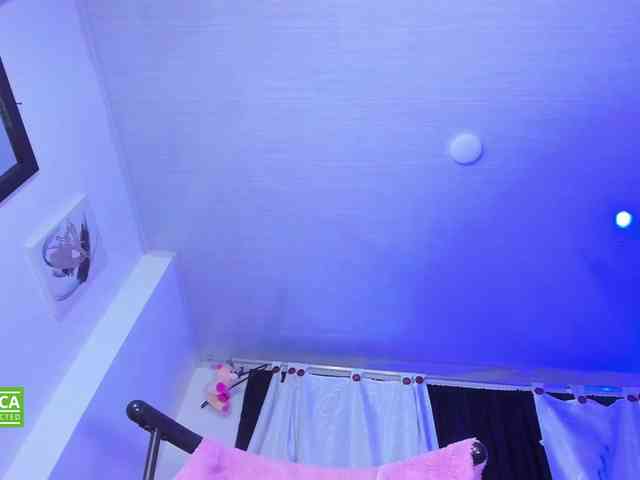 valenpretty webcam