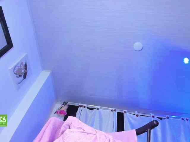 valenpretty webcam