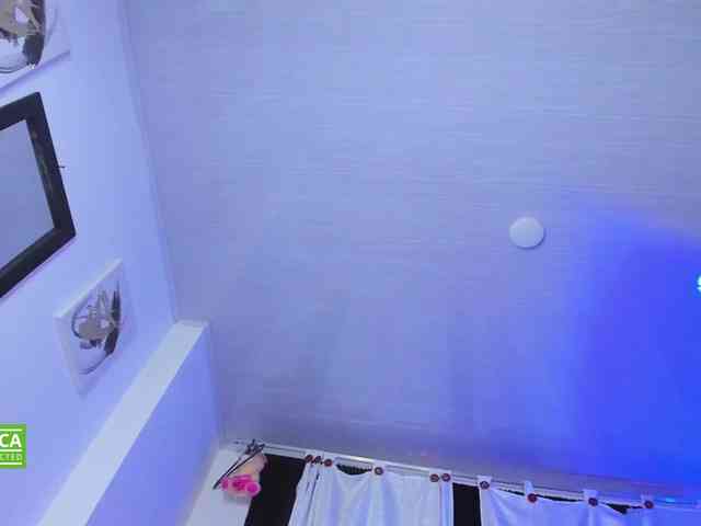 valenpretty webcam