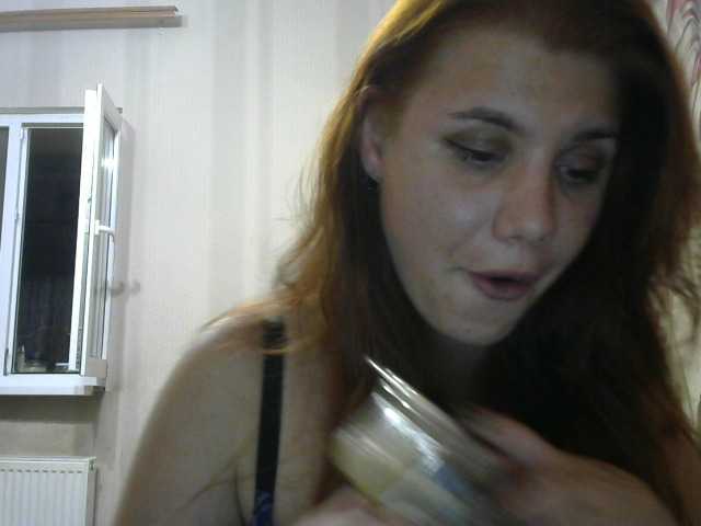 Dollye live cam on BongaCams