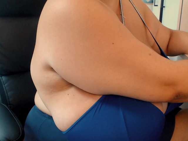 Mayabigtitss live cam on BongaCams
