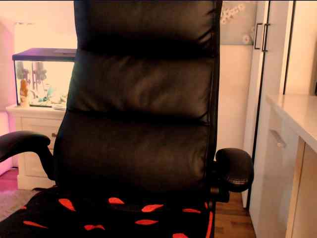 LexyDevine webcam