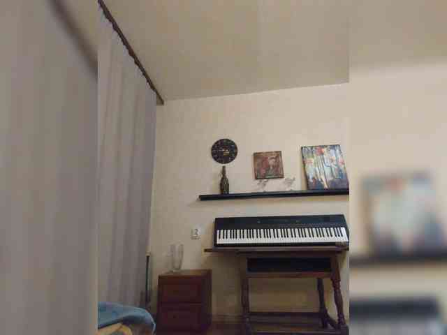 Sandra_May webcam