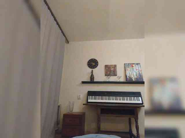 Sandra_May webcam