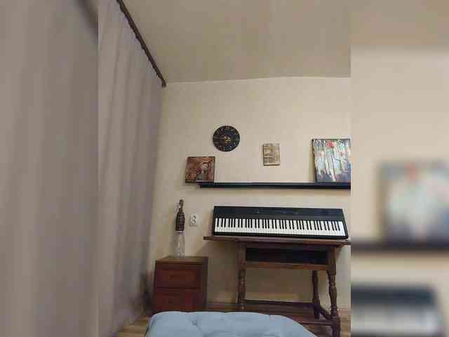 Sandra_May webcam