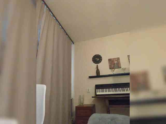Sandra_May webcam