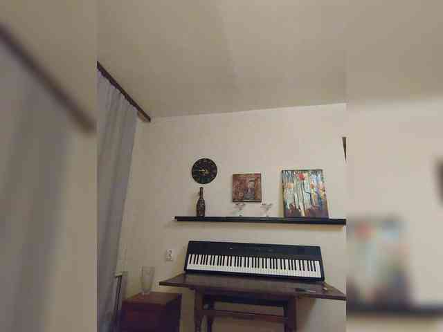Sandra_May webcam