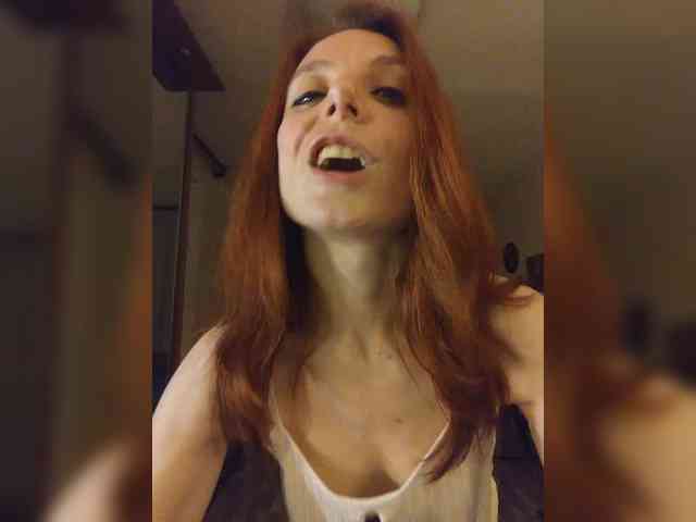 Sandra_May webcam