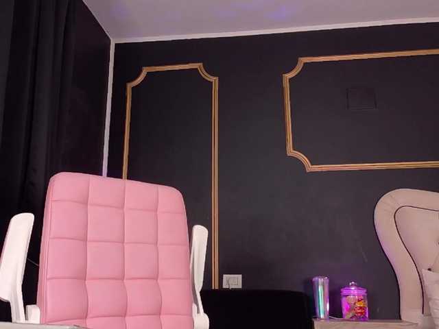 DeeaDiamond1 live cam