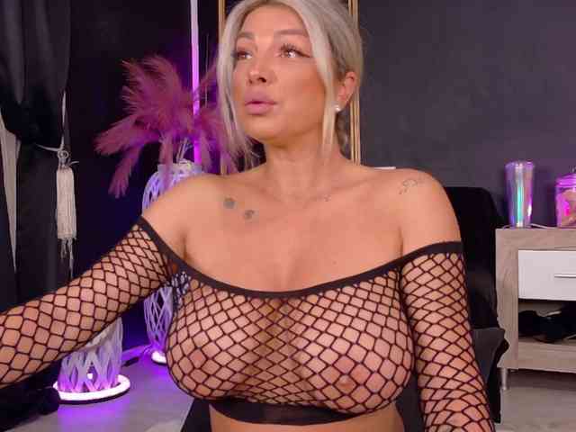 Modella: DeeaDiamond1