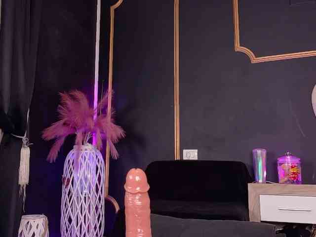 DeeaDiamond1 webcam
