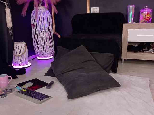 Modella: DeeaDiamond1