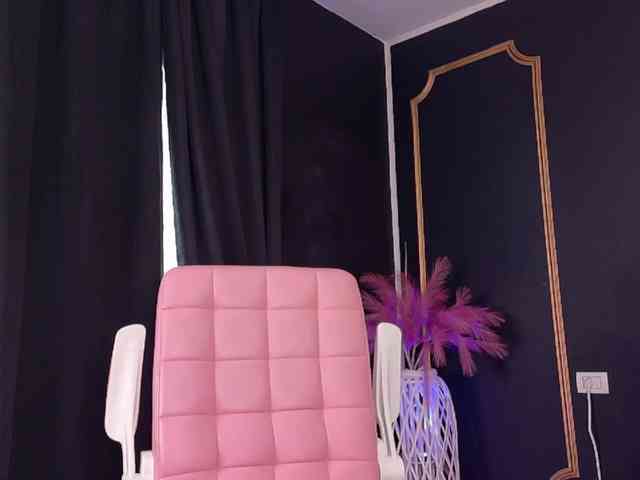 Modella: DeeaDiamond1