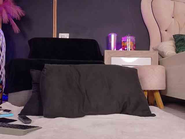 Modella: DeeaDiamond1