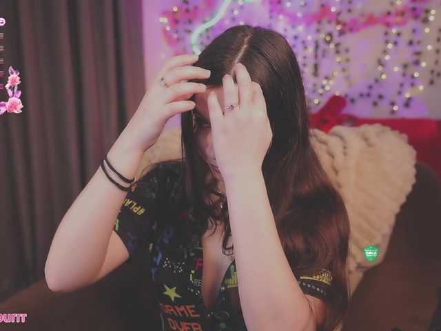sweet-cupcake live cam on BongaCams