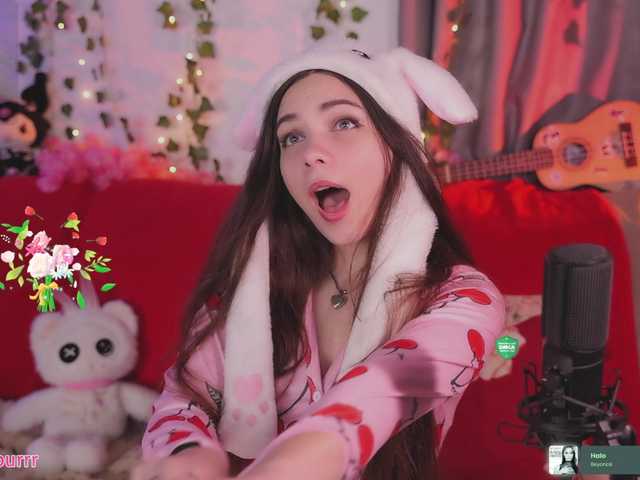 sweet-cupcake live cam on BongaCams