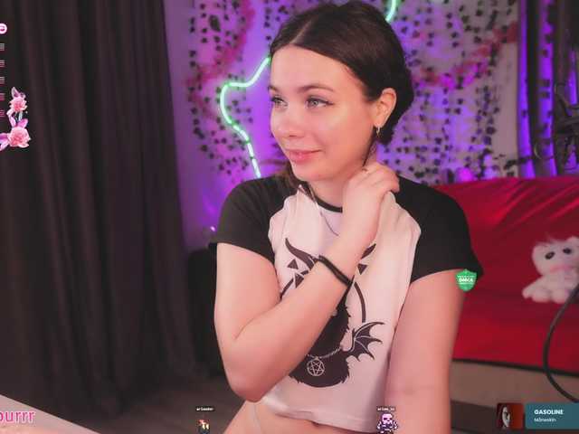 sweet-cupcake live cam on BongaCams