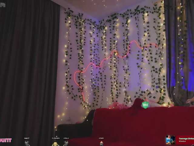 sweet-cupcake live cam on BongaCams
