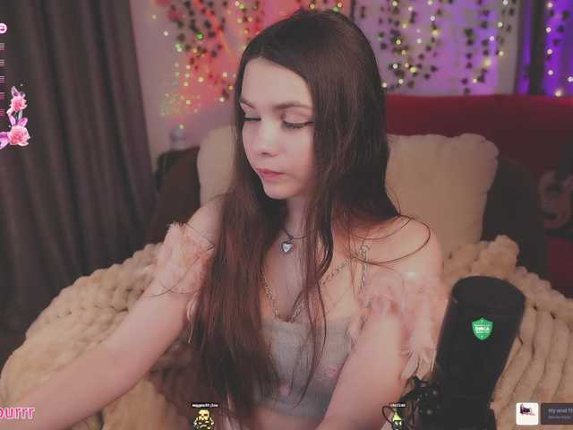 sweet-cupcake live cam on BongaCams