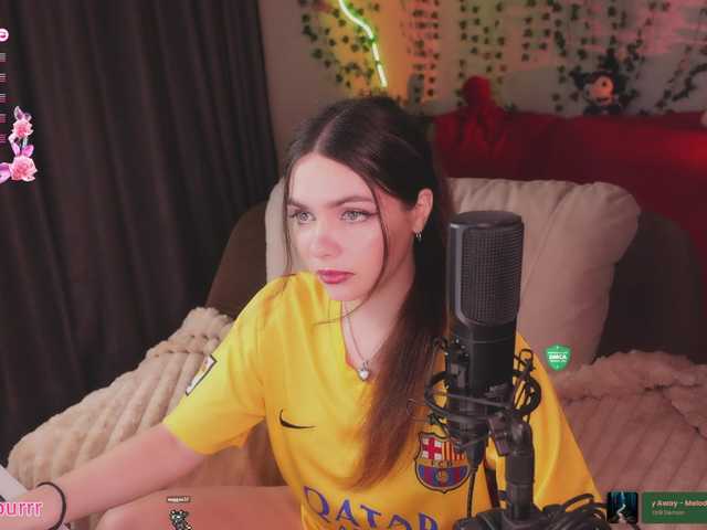 sweet-cupcake live cam on BongaCams