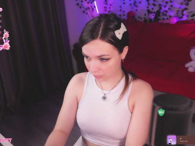 sweet-cupcake live cam on BongaCams