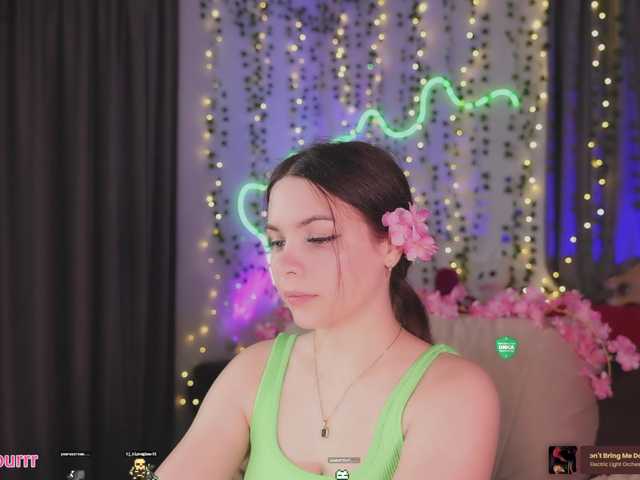 sweet-cupcake live cam on BongaCams