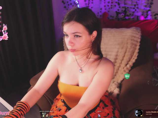 sweet-cupcake live cam on BongaCams