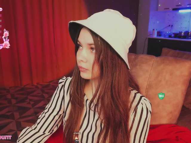 sweet-cupcake's BongaCams show and profile