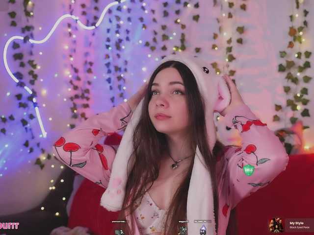 sweet-cupcake live cam on BongaCams
