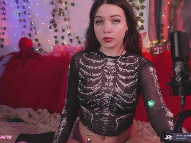 sweet-cupcake live cam on BongaCams