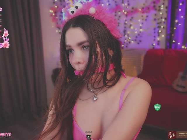 sweet-cupcake live cam on BongaCams