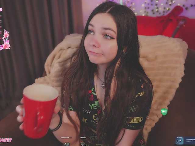 sweet-cupcake live cam on BongaCams