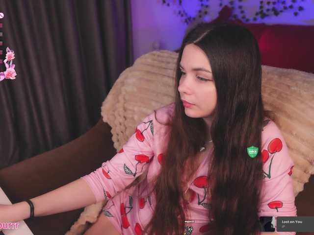 sweet-cupcake live cam on BongaCams