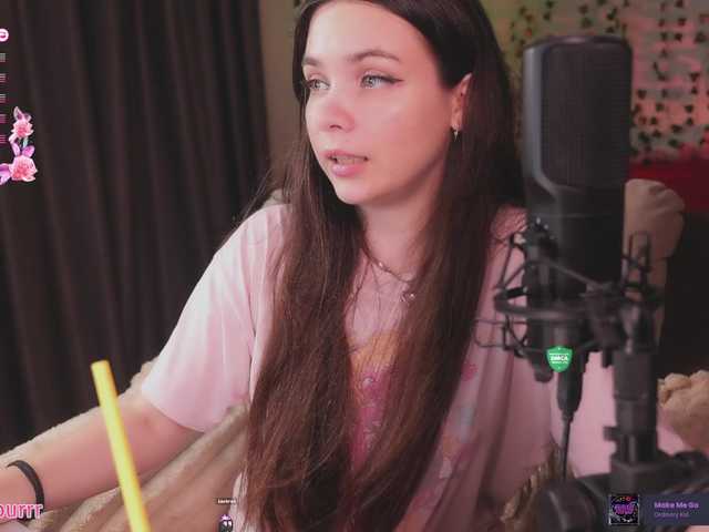 sweet-cupcake live cam on BongaCams