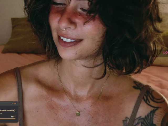 SweetLilLulu live cam on BongaCams