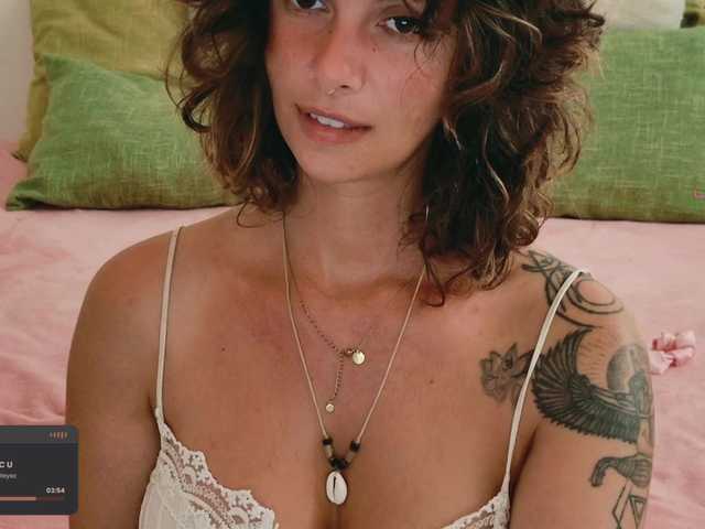 SweetLilLulu live cam on BongaCams