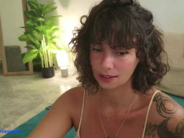 SweetLilLulu live cam on BongaCams
