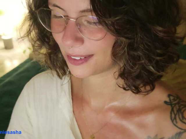 SweetLilLulu live cam on BongaCams