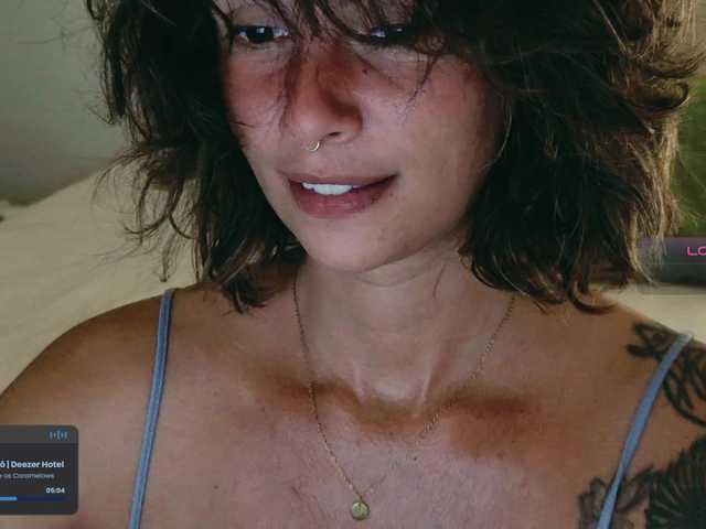 SweetLilLulu live cam on BongaCams